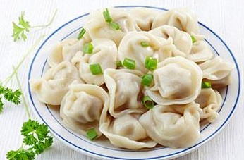 怎么煮餃子才能讓餡熟透，又不會(huì)煮破皮？